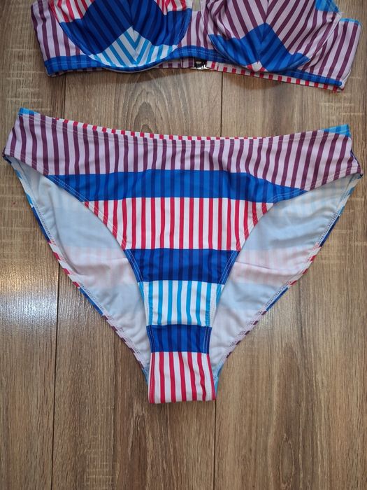 Costum de baie nou L-XL