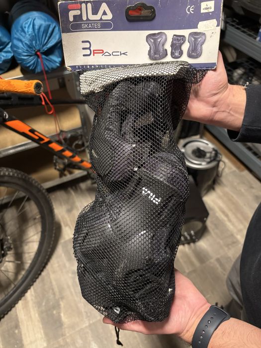 Наколенки FILA Skates