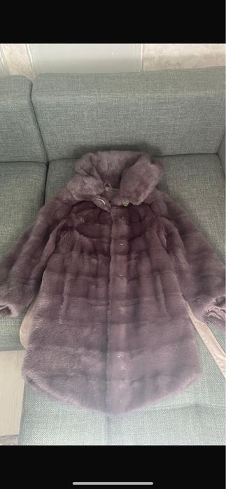 Продам норковую шубу с капюшоном
