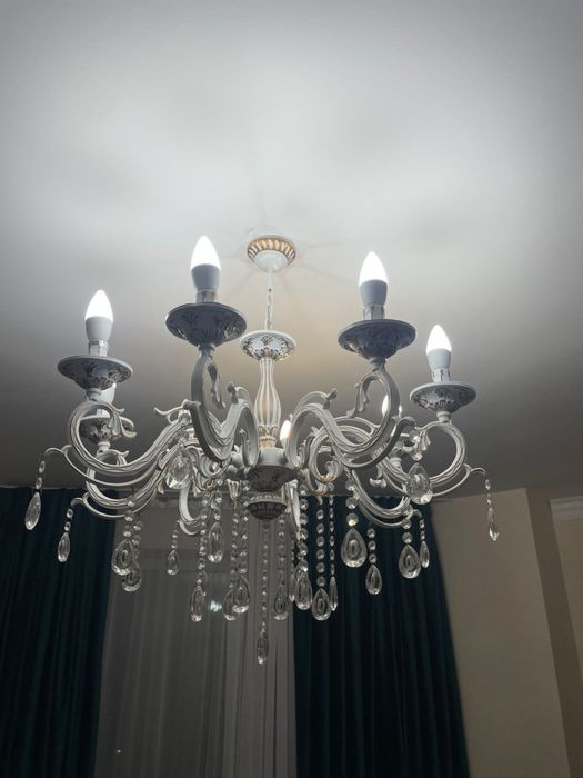 Продаются люстры для дома