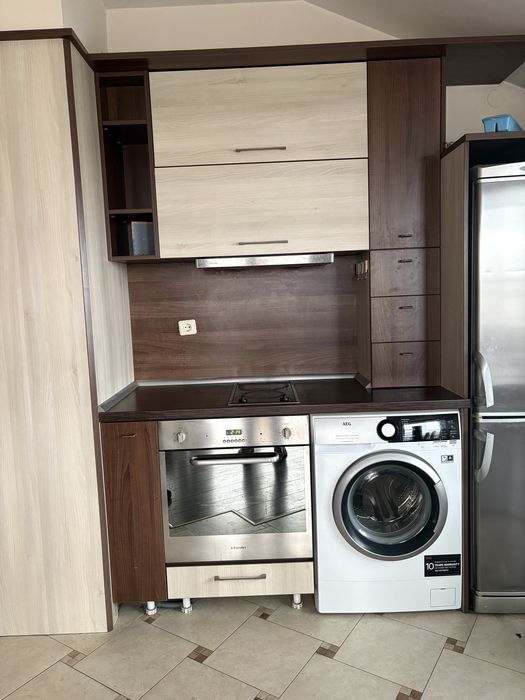 Кухня + вградена фурна