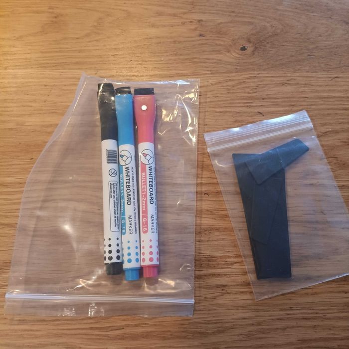 НОВА! Стъклена дъска за бюро с органайзер, бяла, с маркери и чекмедже