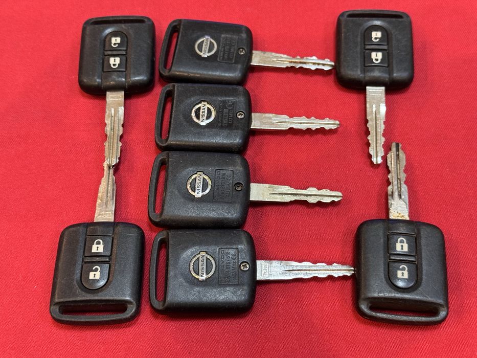 Ключ за Nissan  Micra Almera Primera Tino оригинален с 2бутона