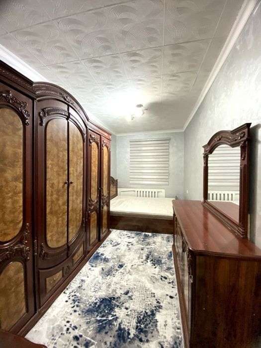 Chilonzor 19 2/4/4 srochni sotiladi