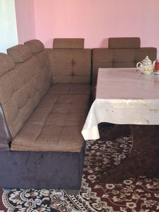 Jizzax shahar Zilol mahallasida 6 sotixli hovlimiz sotiladi.