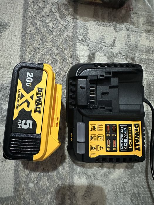 Батарейка dewalt  акумулятор девальт оригинал