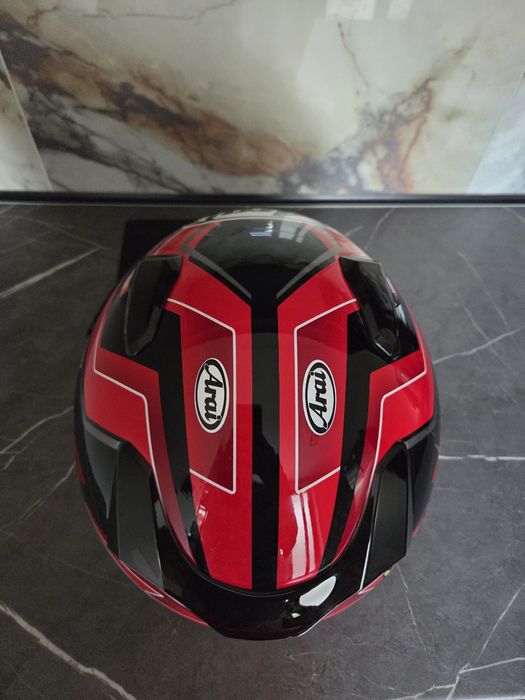 Мото каска Arai. Размер L