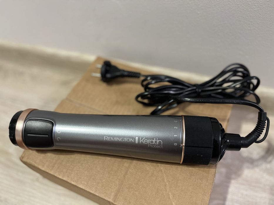 Perie rotativă Remington Keratin Protect AS8810