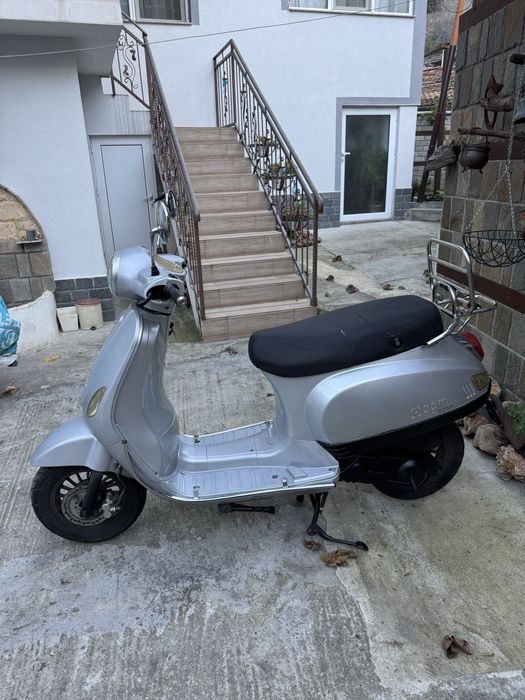 Скутер 50 кубика