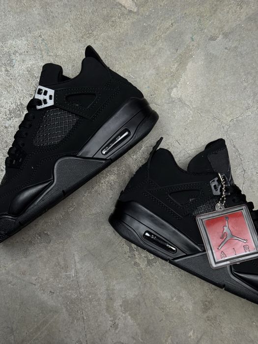 Nike Air  Jordan 4 black cat