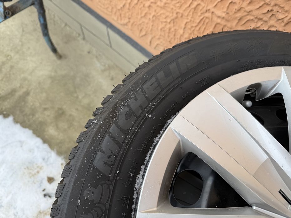 Roti VW iarna 205/60/R16 Michelin 2024