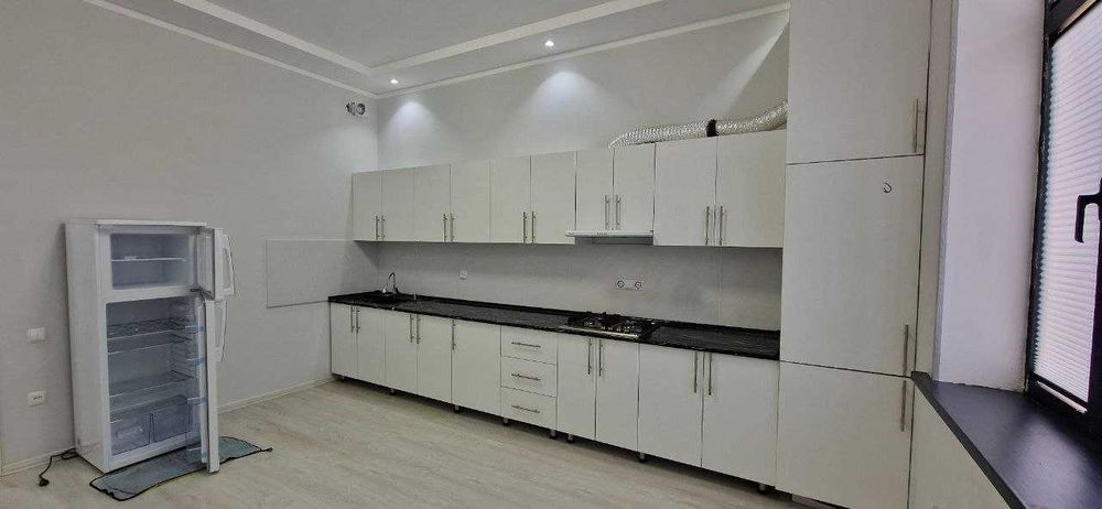 Сдаётся пустая квартира с евроремонтом