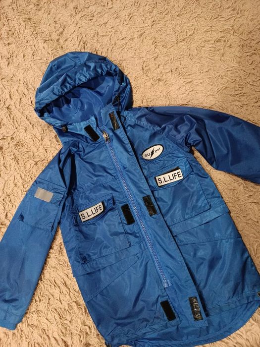 Продам куртки на мальчика