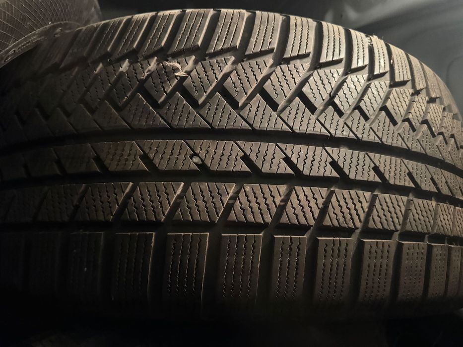 Зимни гуми Continental 285/45R21 DOT 2018