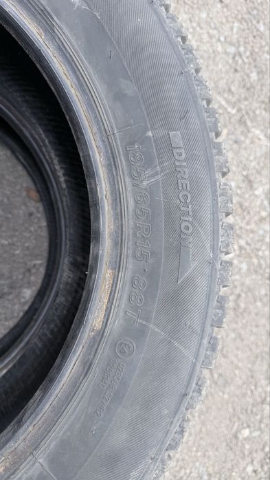 Зимние шины 185/65 R15
