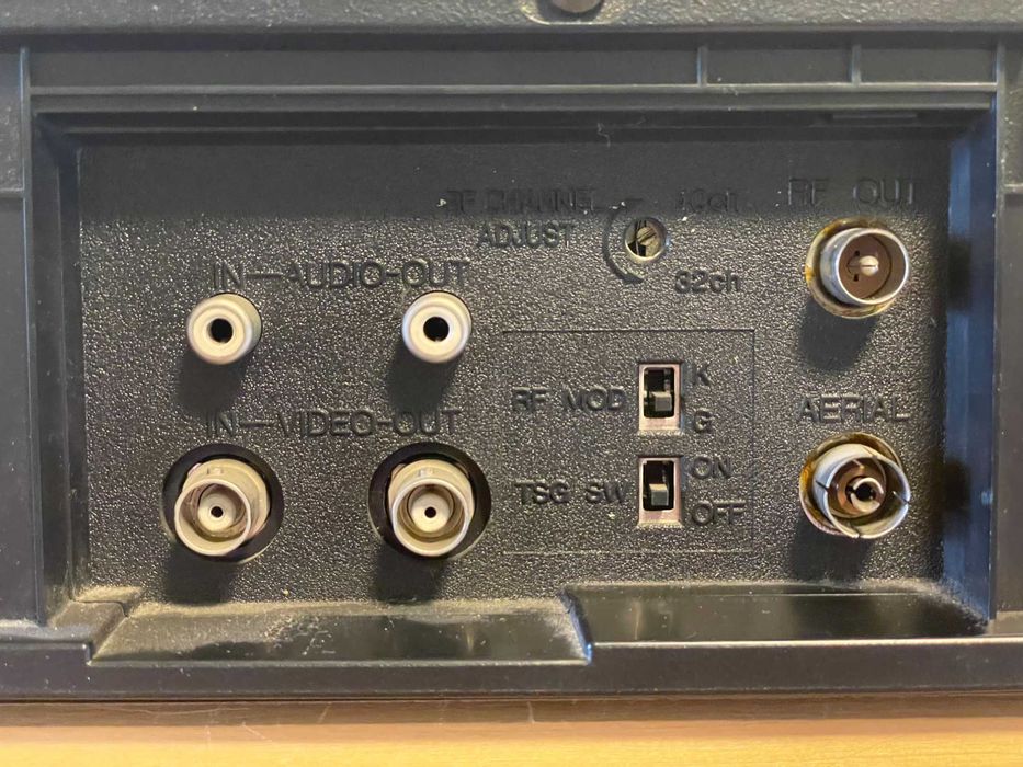 Видео плейър Funai V-3EEMK6