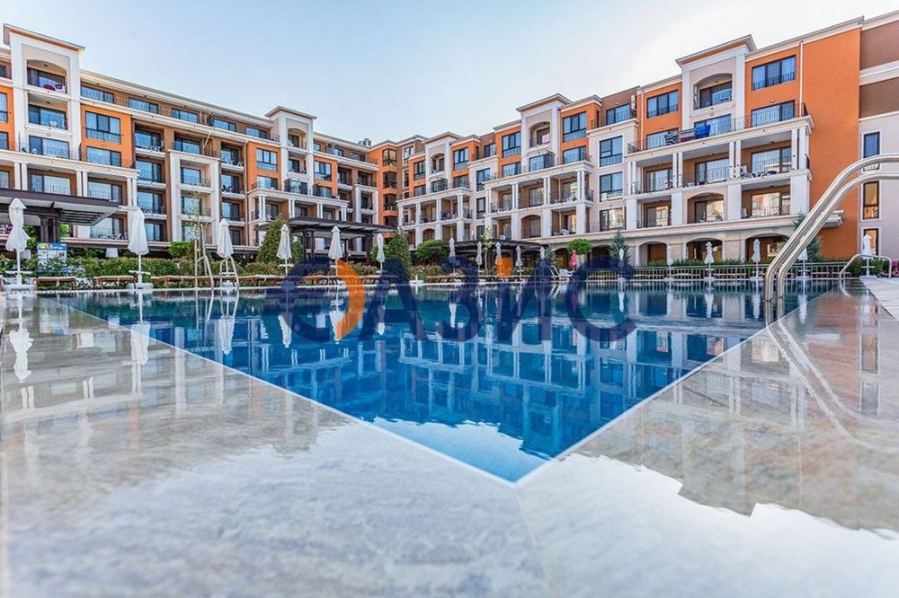 Продава се Двустаен апартамент в Свети Влас - 71 кв.м за 1078 €/кв.м - Снимка #1