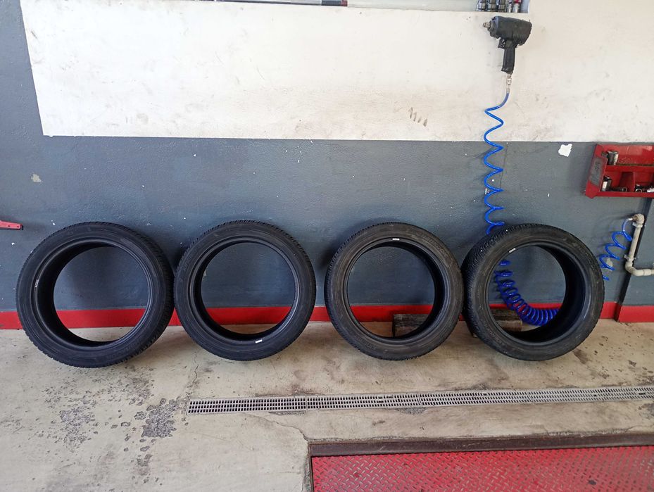235 45 18 Hankook Kinergy 4S M+S
