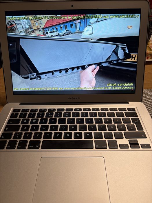 Macbook Air 13 inchi