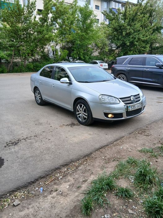 Продам джетту 2.0 автомат