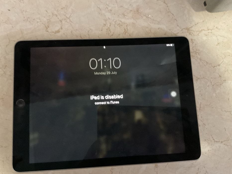 iPad Pro 9.7 (A1673) pentru piese - Display Retina impecabil / Carcasă curată