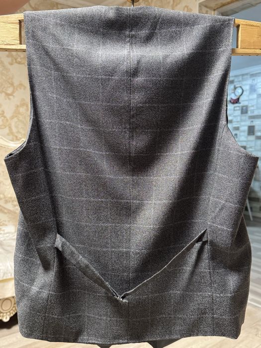 Продам Костюм тройка