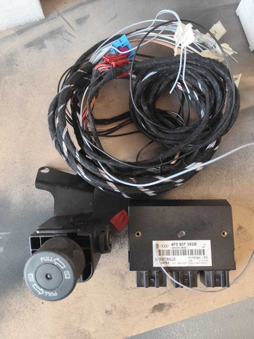 Теглич Westfalia пълен комплект за Ауди А6 С6 4Ф