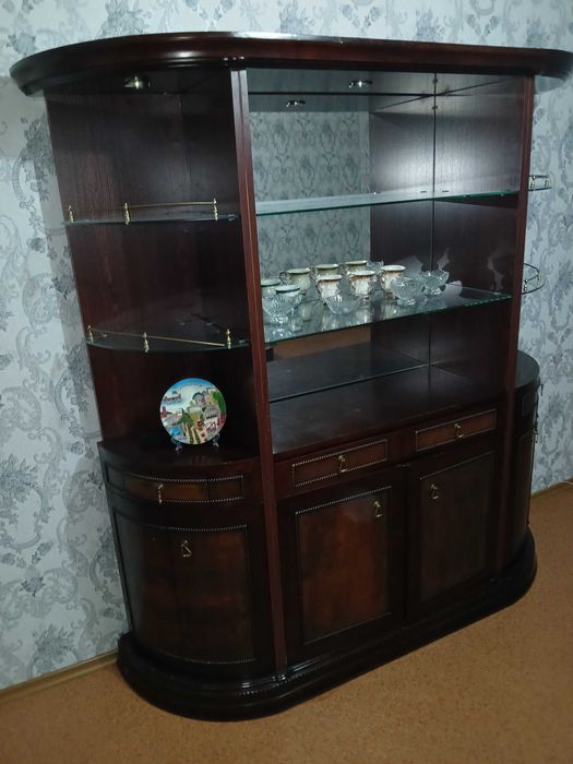 продам   шкаф   купе  зеркальный