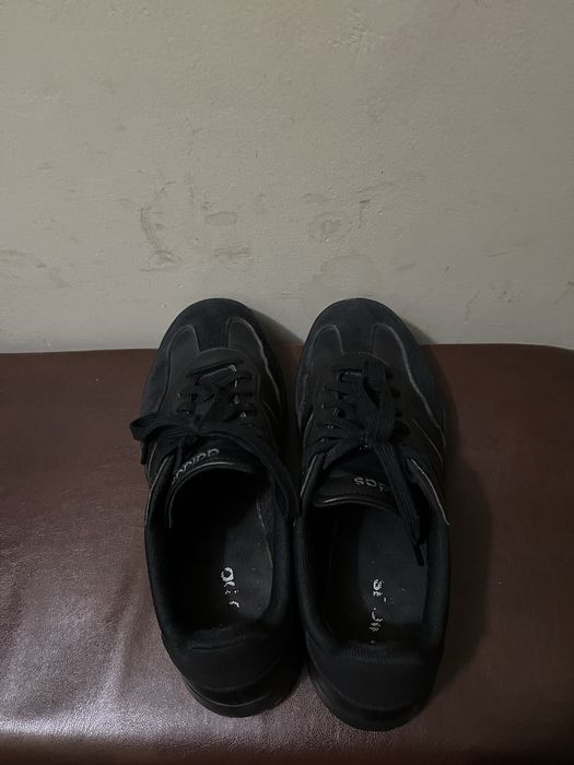 Продам Кросовки Адидас Ориг