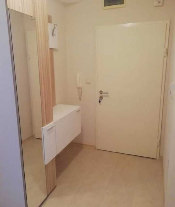 Дава се под наем Двустаен апартамент в Бургас, Меден рудник - зона А - 74 кв.м за 175 € - Снимка #4