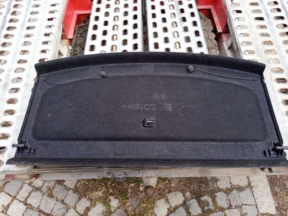 Кора  за багажник  за VW Golf VI