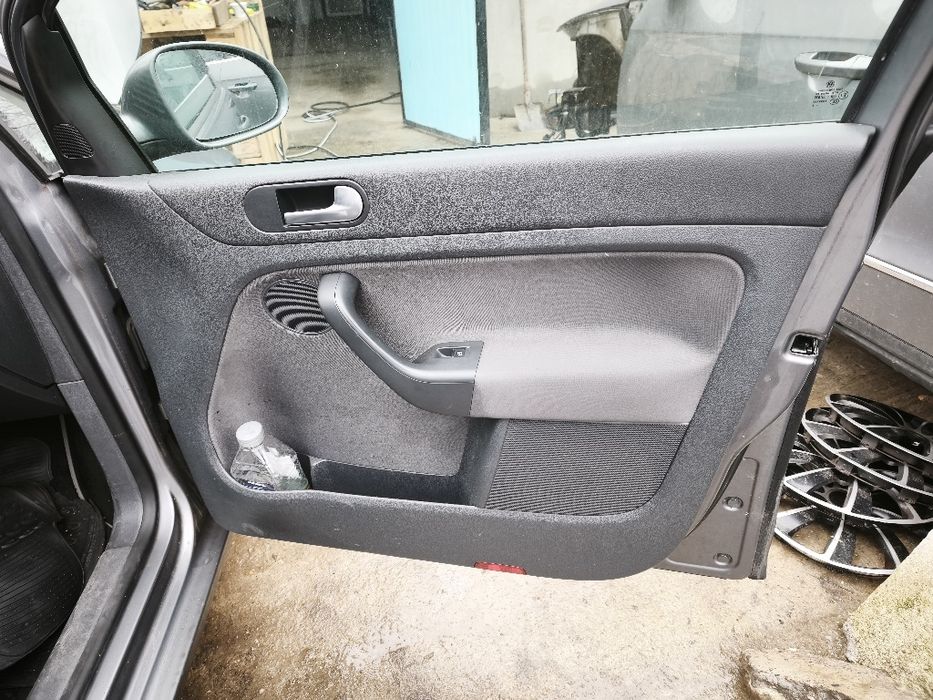Interior complet golf 5plus cu încălzire impecabil