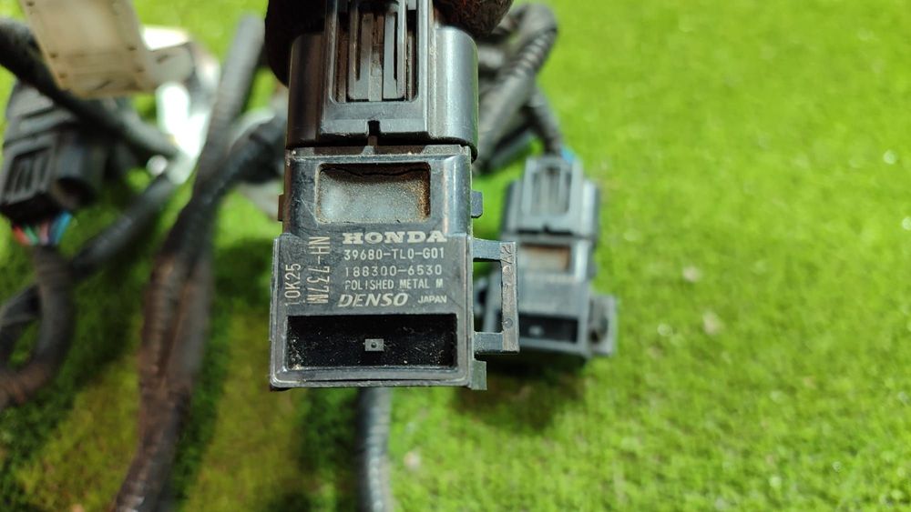 SENZORI PARCARE FATA HONDA ACCORD 8 2.0 BENZINA 2009 / SEDAN COD OEM 39680-TL0-G01 / 188300-6530 / 2008-2011