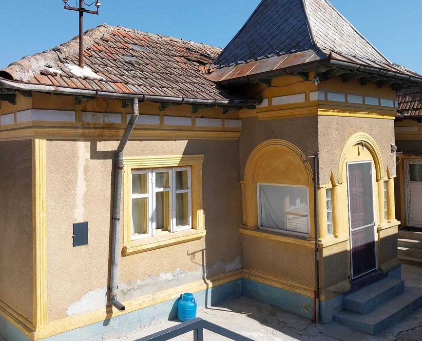 Vănd teren cu casă str. Sabinelor
