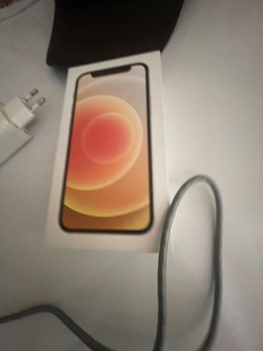 Айфон 12мини очень в хорошем состоянии