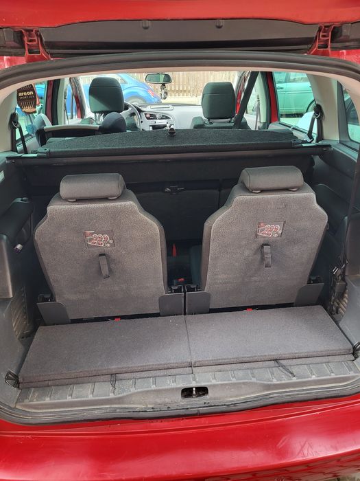 Peugeot 5008 2011