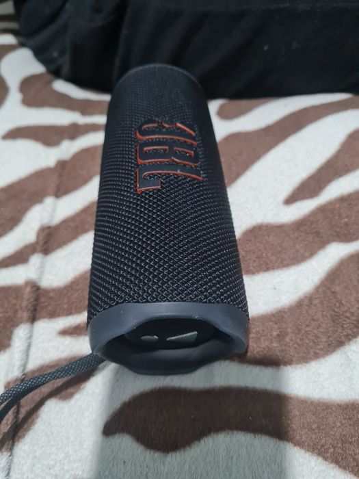 Vând Boxa JBL Flip 6