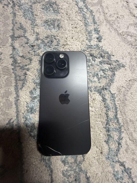 Iphone 16pro черный
