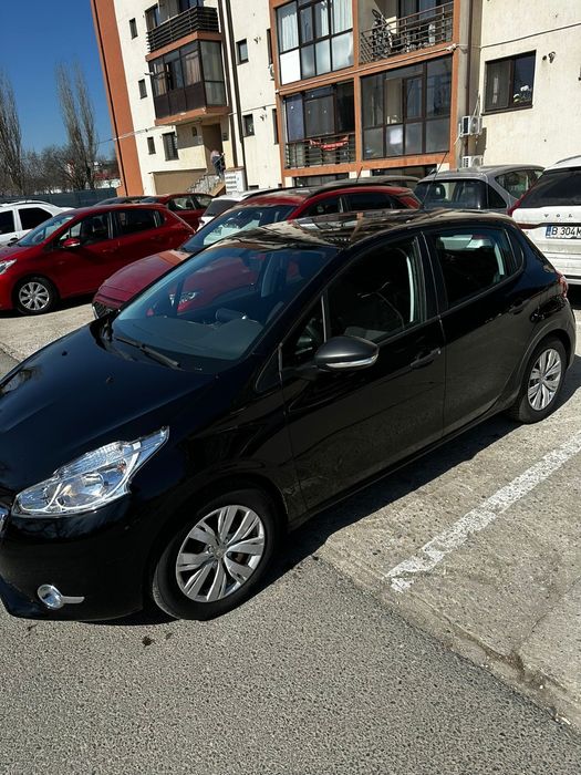 Peugeot 208 2014