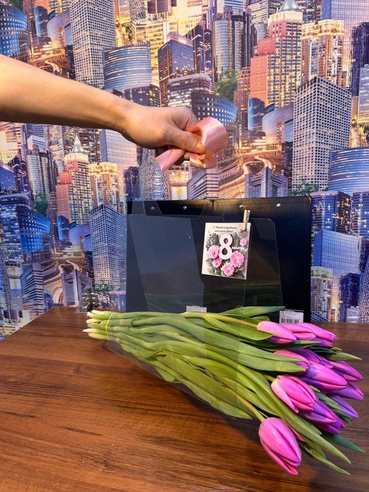 Тюльпаны крупные