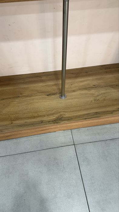 Vitrina sotiladi ideal yengide