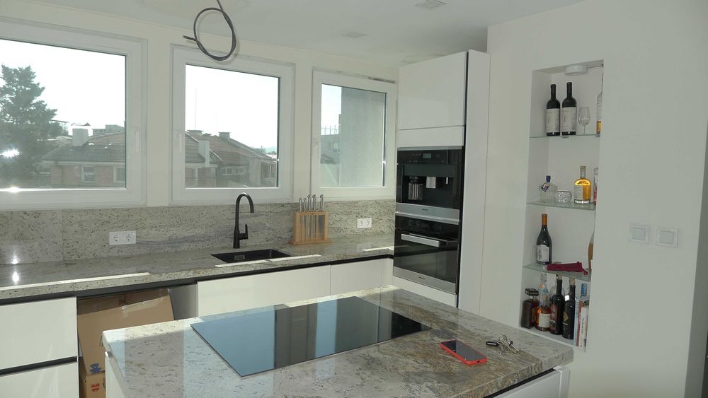 Продава се Двустаен апартамент в София, Лозенец - 80 кв.м за 3838 €/кв.м - Снимка #3