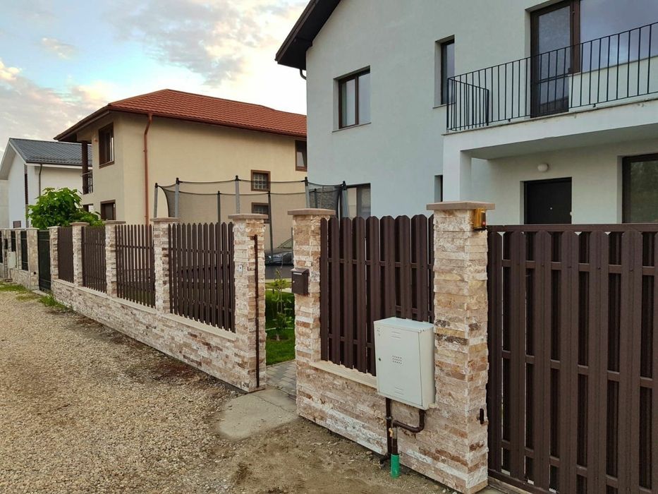 Gard din sipca metalica, fier forjat, tabla, BCA, plasă, jaluzele