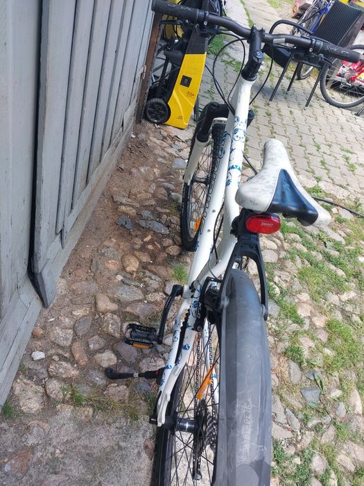 Vând bicicleta de dama HAIBIKE