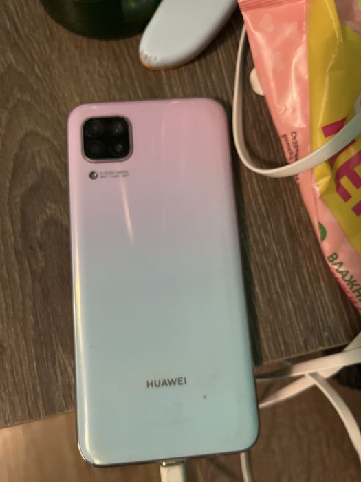 iPhone 11 Pro Max за части / iCloud заключен / дисплей с петно