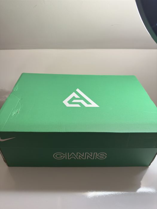 Nike баскетболни обувки Giannis Immortality