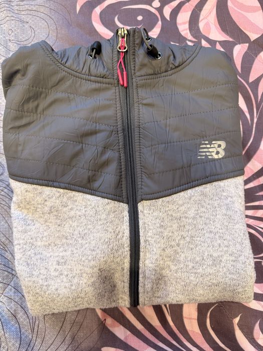 Суитшърт New Balance