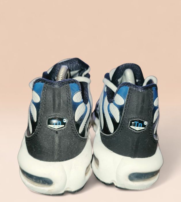 Nike Air Max TN размер 41

Ползвани,но в отлично състояние.
Цена 50€