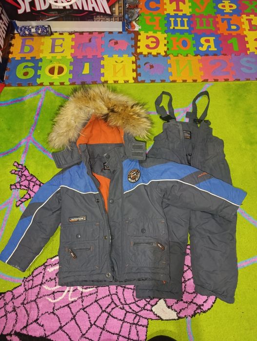 Продается комбинезон с курткой 98 см