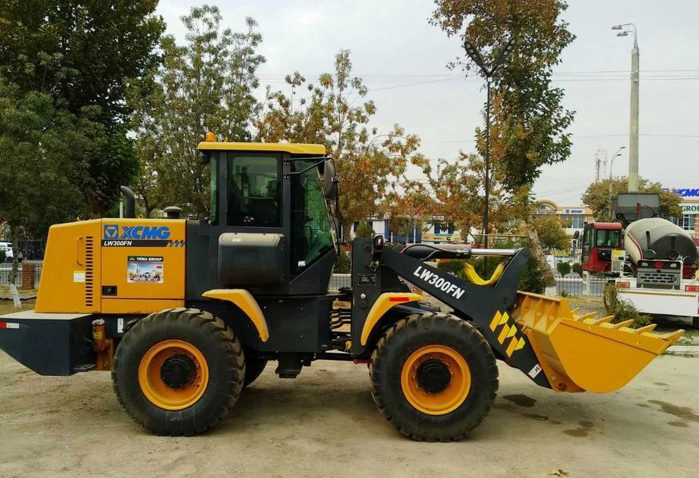 Продаётся Фронтальный Погрузчик XCMG LW300FN сотилади, ками бор